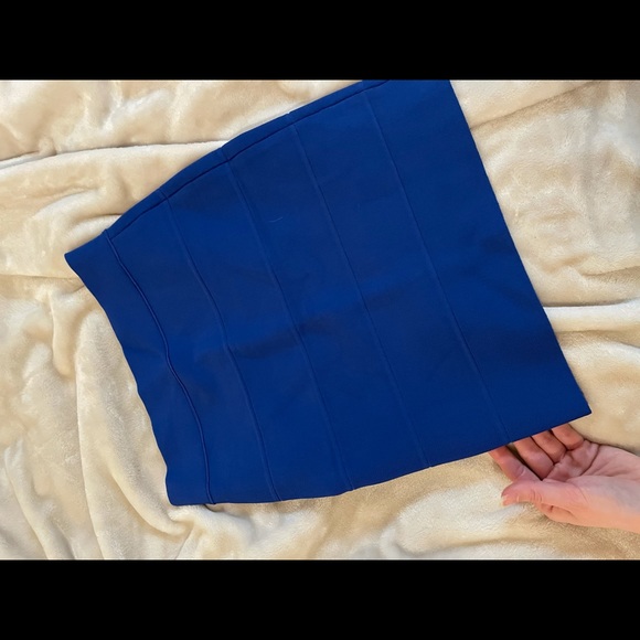 BCBG Bondage Skirt - Picture 3 of 3